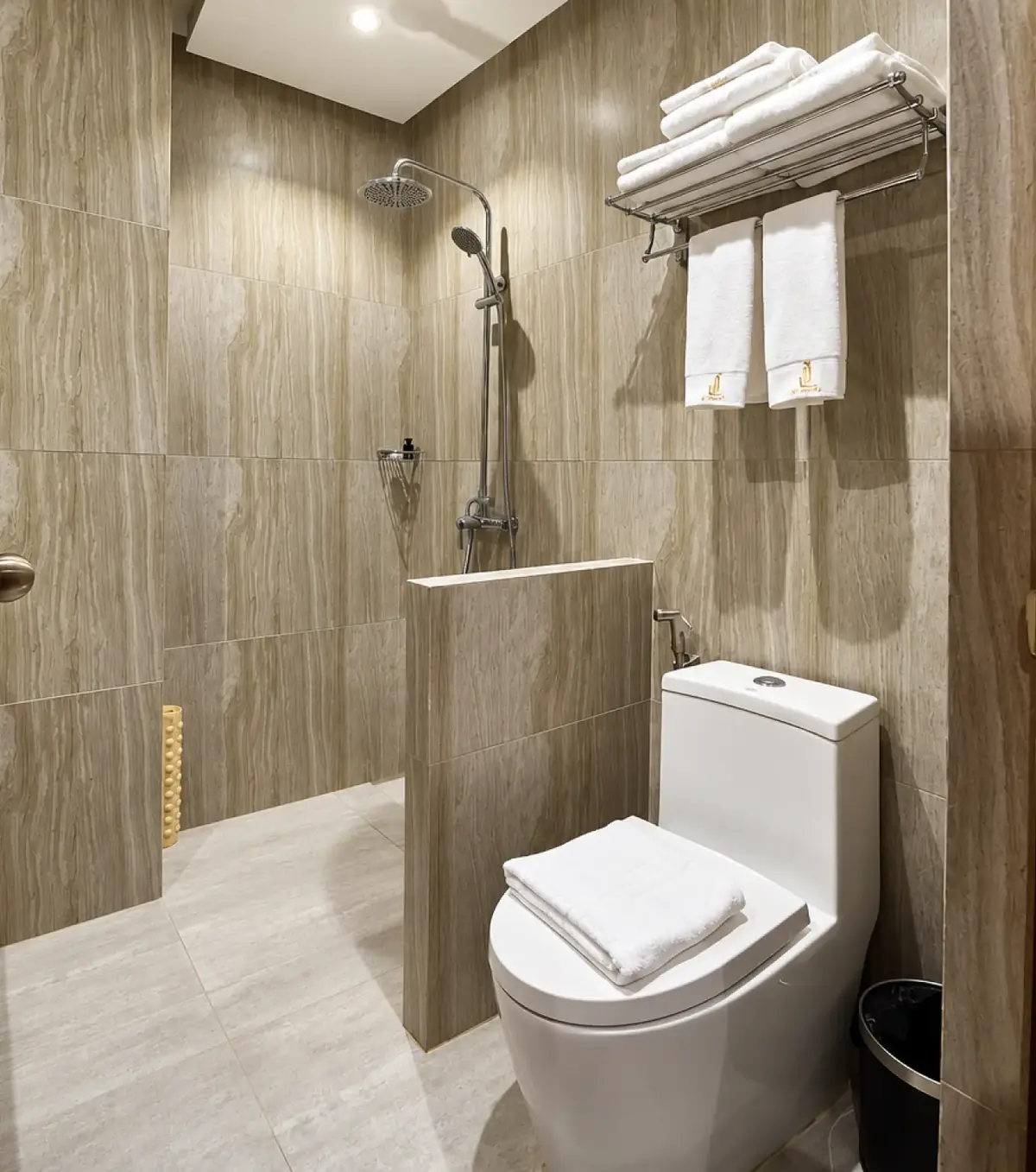 Guest bathroom with rain shower